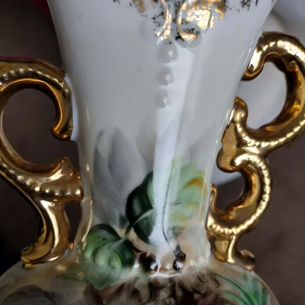 VINTAGE UCAGCO CERAMIC DOUBLE HANDLE BUD VASE